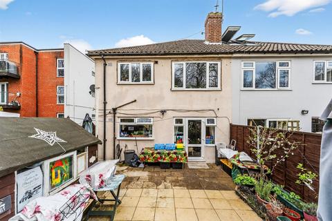 undefined, Wandle Road, Morden