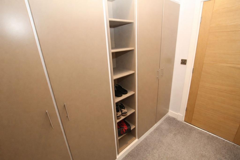 Jack and Jill Walk-in Wardrobe