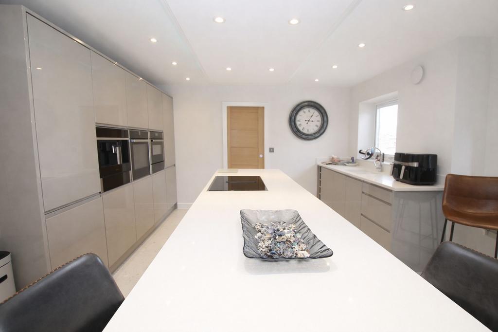 Dining Kitchen / Sitting Room
