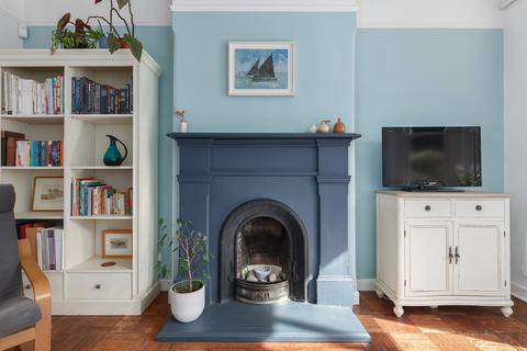 3 bedroom flat for sale, 50 Learmonth Crescent, Comely Bank, Edinburgh, EH4 1DE