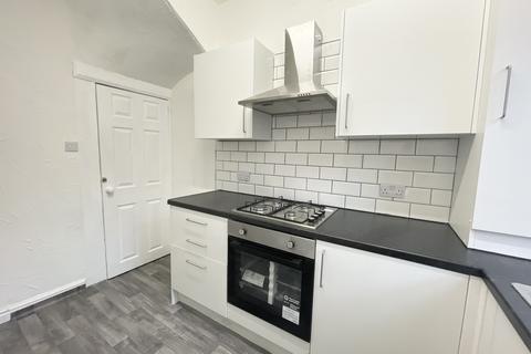 2 bedroom terraced house to rent, Vinery View, Leeds, West Yorkshire, LS9