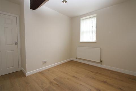 2 bedroom apartment to rent, Manorley Lane, Bradford