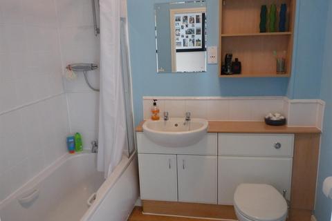 2 bedroom flat to rent, Mill Court, Britannia Wharf, Bingley