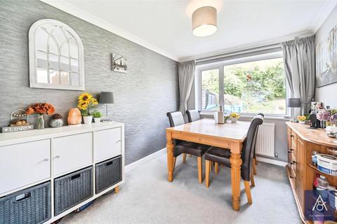 3 bedroom semi-detached house for sale, Glebe Drive, Northamptonshire NN13