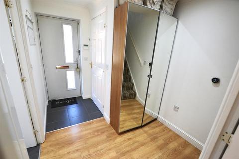 3 bedroom end of terrace house for sale, Daisy Drive, Hatfield Garden Village