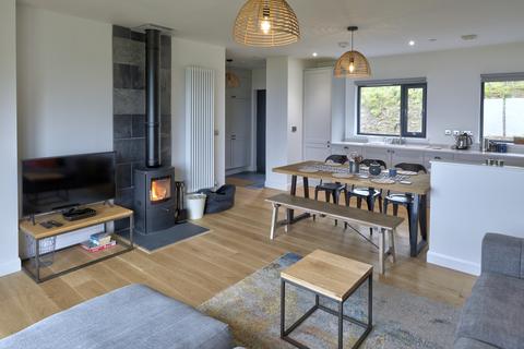 3 bedroom semi-detached house for sale, Pwllheli LL53
