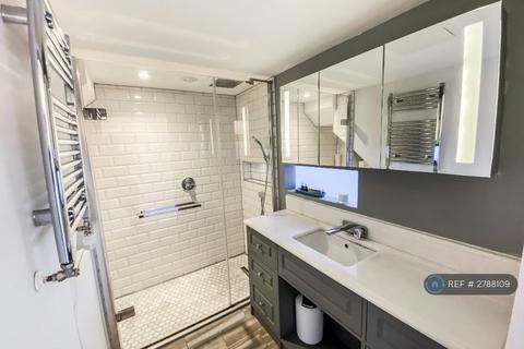 1 bedroom flat to rent, Mcdonald Road, Edinburgh, EH7