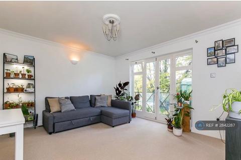 undefined, Cheyne Court, Sutton, SM2
