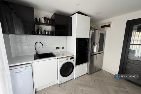 undefined, Needlers Way, Hull, HU5