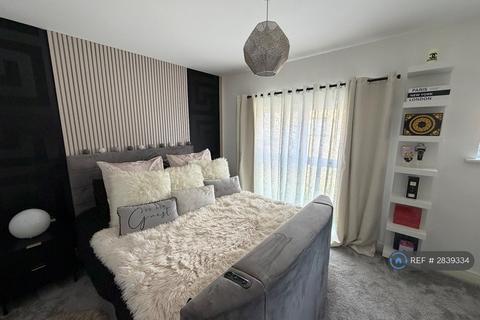 undefined, Needlers Way, Hull, HU5