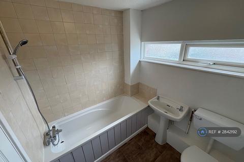 3 bedroom terraced house to rent, Cornwall Road, Birmingham, B45