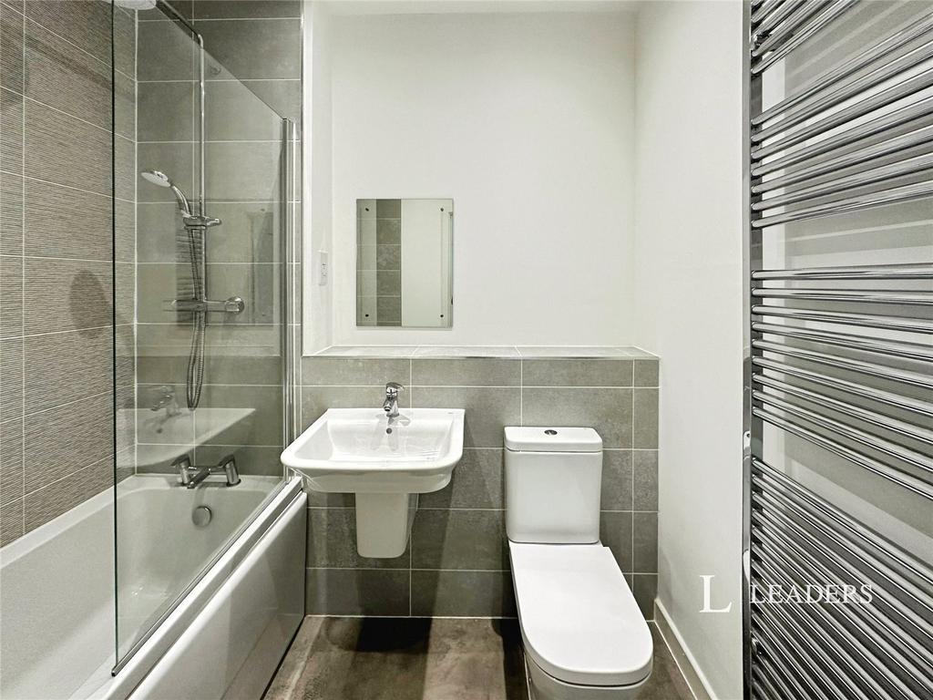 Bathroom (3)