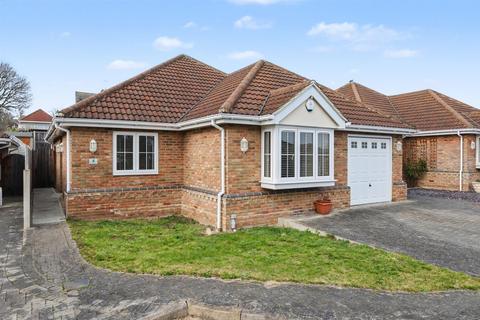3 bedroom detached bungalow for sale, Milestone Close, Hockley SS5