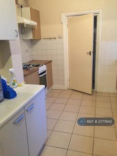 undefined, London Road, Isleworth, TW7