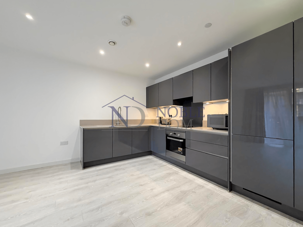 2 bedroom 2 bathroom flat in hounslow