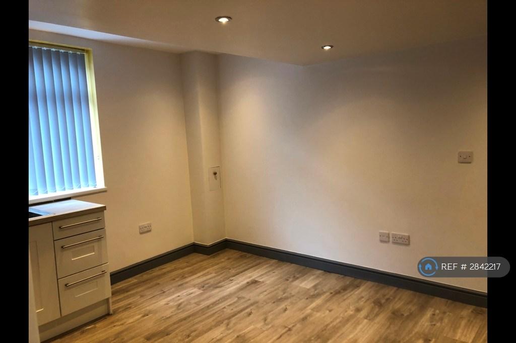 Kitchen/ Living Room Space