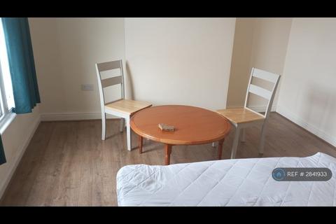 undefined, Samuel St, Crewe, CW1