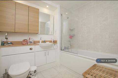 undefined, London, London, E8