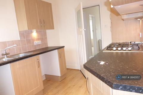 3 bedroom semi-detached house to rent, Marpool Hill, Exmouth, EX8