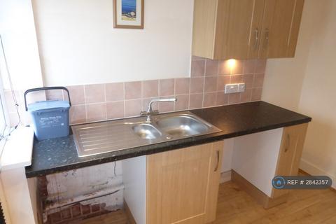 3 bedroom semi-detached house to rent, Marpool Hill, Exmouth, EX8