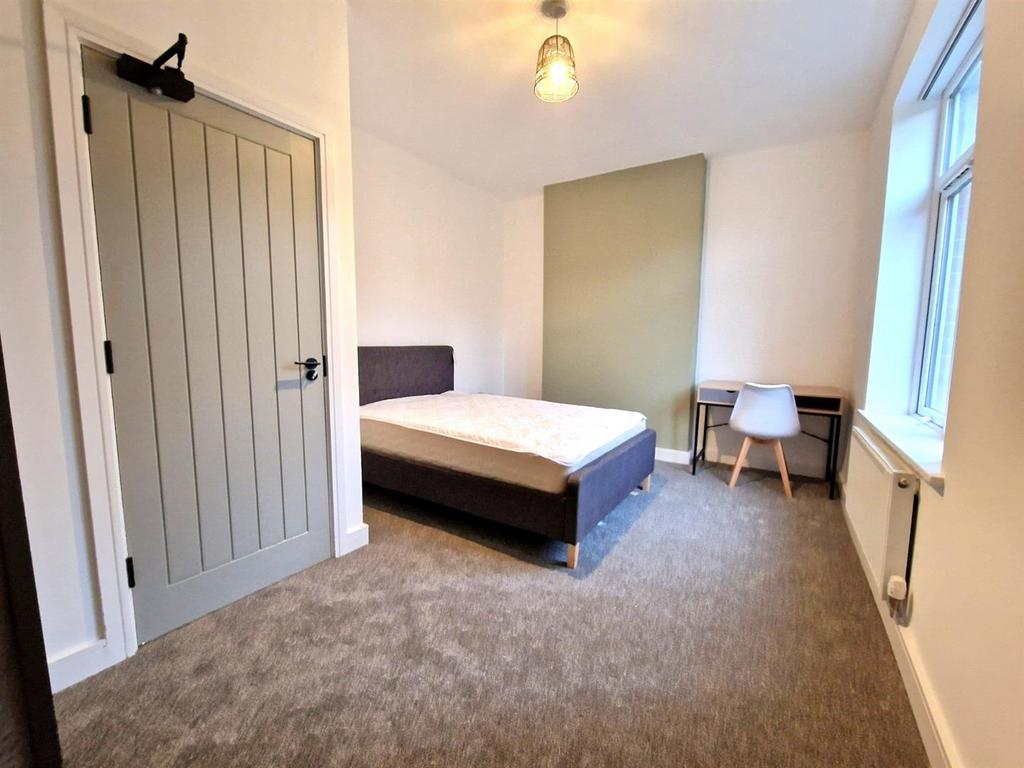 Room 3 - Front FF.jpg