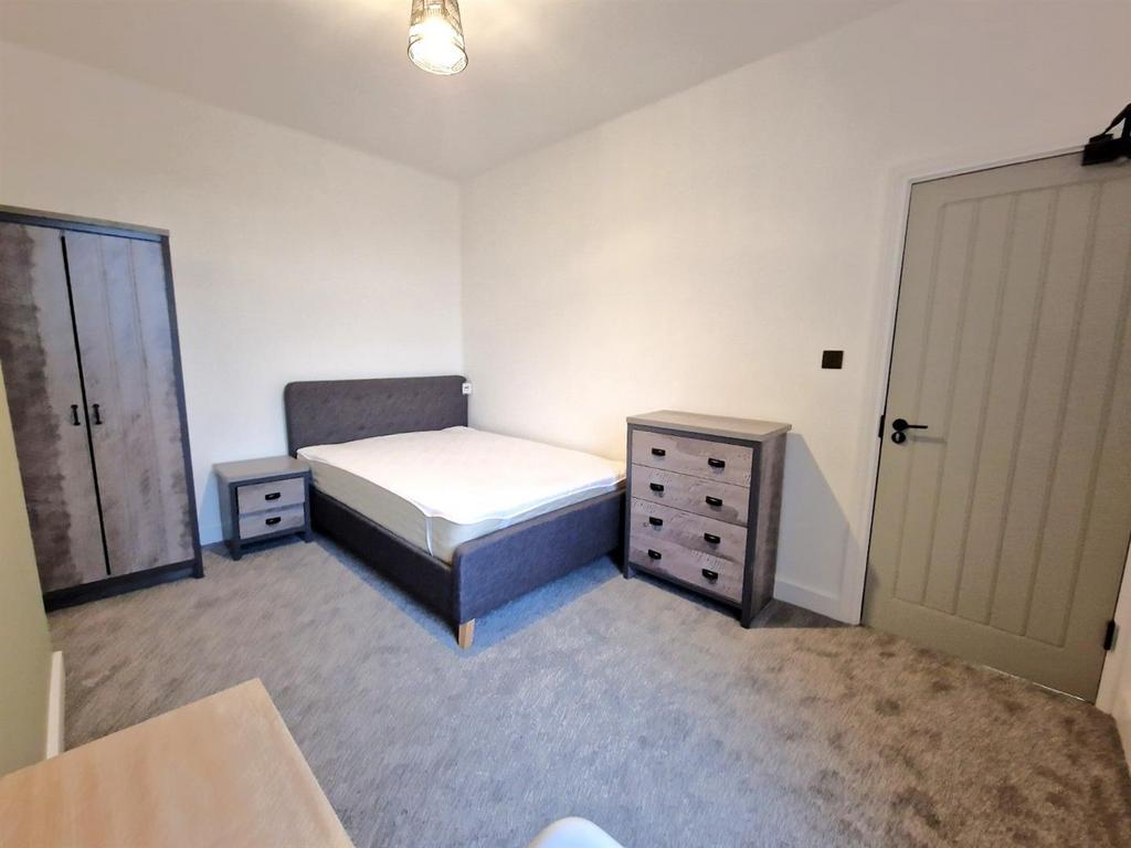 Room 2 Rear FF (1).jpg