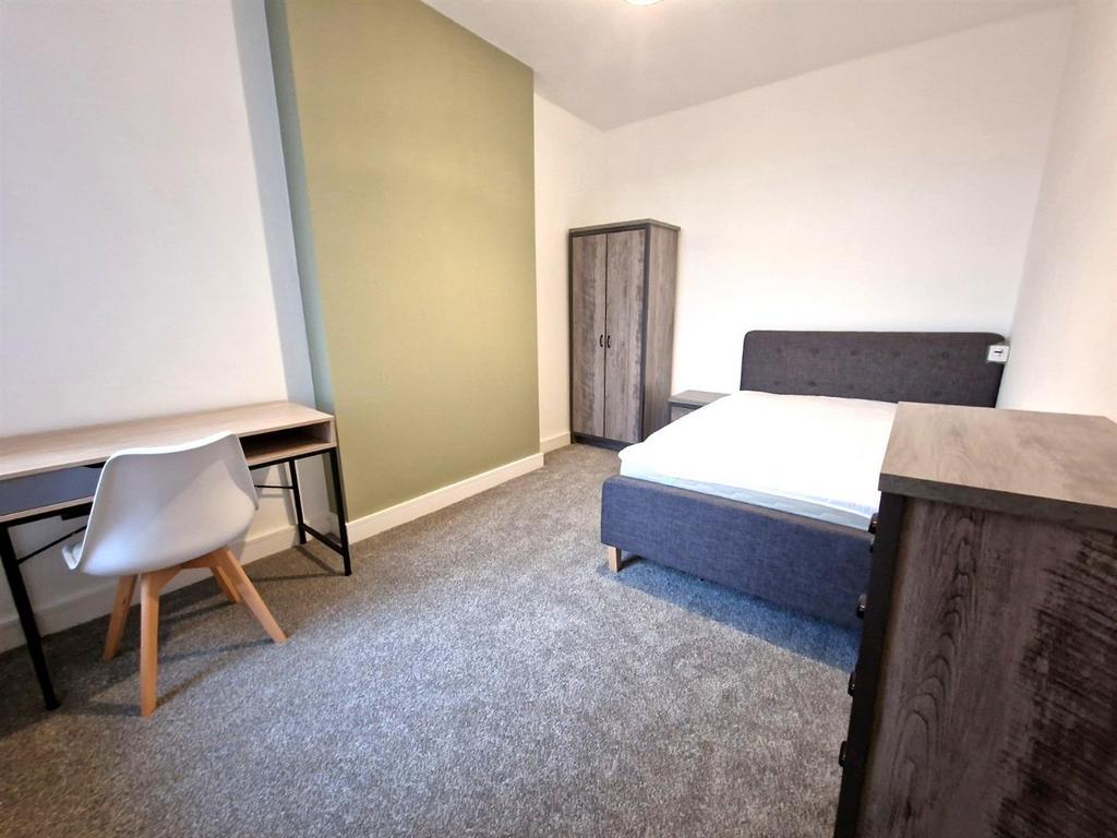 Room 2 Rear FF.jpg