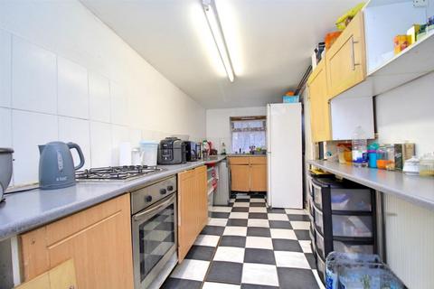 4 bedroom townhouse for sale, Hertford Road, London N9