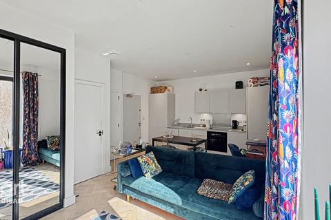 1 bedroom apartment for sale, Bath Road, SLOUGH