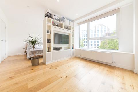 undefined, Lampton Road, Hounslow TW3