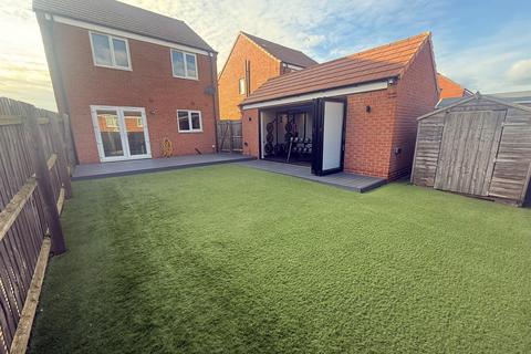 3 bedroom detached house for sale, Perseus Place, Stanground South, Peterborough