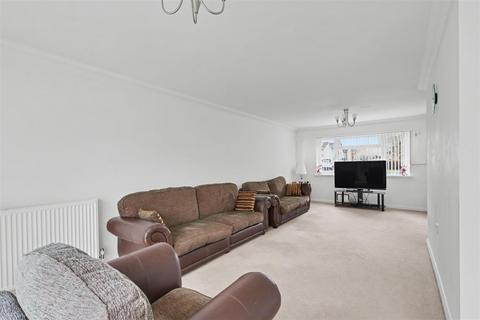 5 bedroom detached house for sale, Eskdale Drive, Nottingham