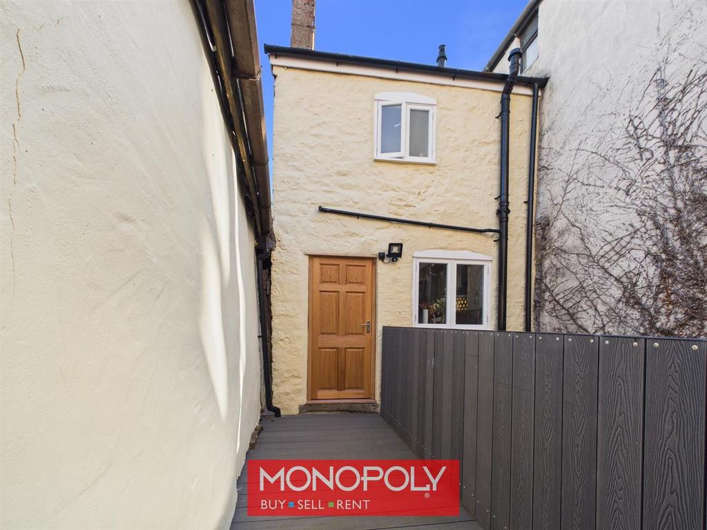 27 A Flat/Maisonette