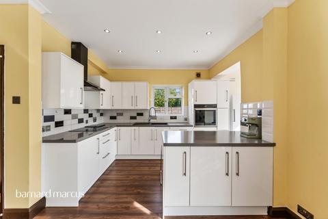undefined, Brockenhurst Way, London