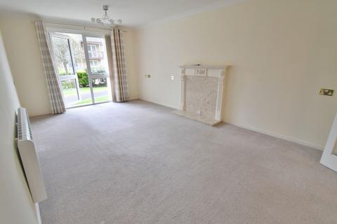 1 bedroom retirement property for sale, Fernlea Avenue, Ferndown, BH22