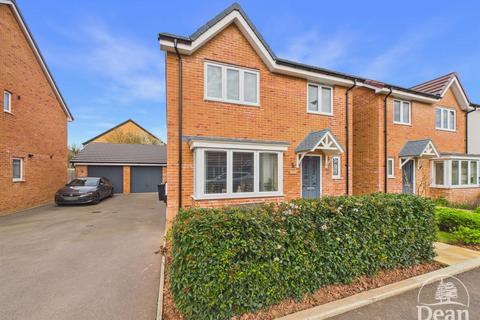 undefined, Snowdrop Crescent, Lydney GL15