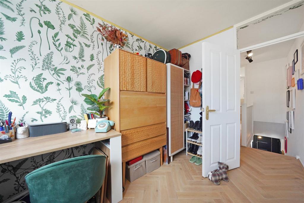 57 Kidbrooke Park Close - SBR9 ZN0pr Yq Pan Ck Btkg.jpg
