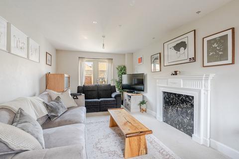 3 bedroom end of terrace house for sale, Roseblade Walk, Tetbury