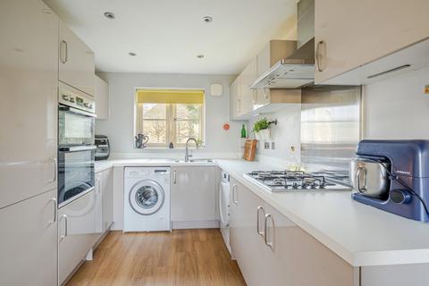 3 bedroom end of terrace house for sale, Roseblade Walk, Tetbury