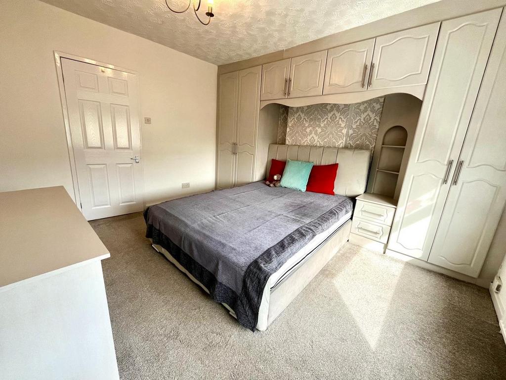 Bedroom 1a
