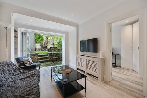 2 bedroom maisonette for sale, Oakley Square, London, NW1