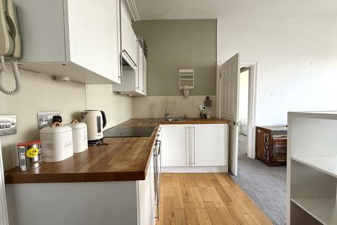 1 bedroom flat to rent, Gwydyr Mansions, Hove, BN3