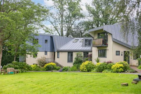 undefined, Coombe Hill Road, East Grinstead RH19
