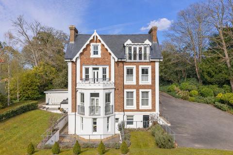 undefined, Calverley Park Gardens, Carter House, TN1