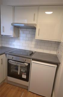 Studio to rent, Chapter Road, London, NW2