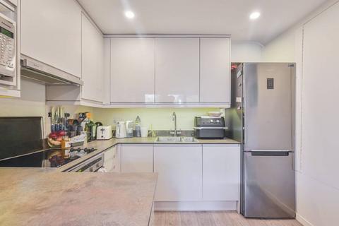 3 bedroom maisonette for sale, Priory House, Rampayne Street, Pimlico, London, SW1V