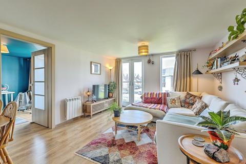 2 bedroom flat for sale, Knot Tiers Drive, Upton, Northampton