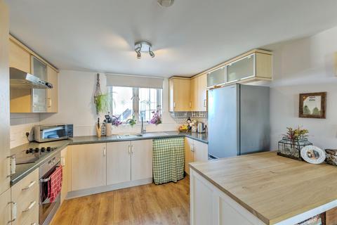 2 bedroom flat for sale, Knot Tiers Drive, Upton, Northampton