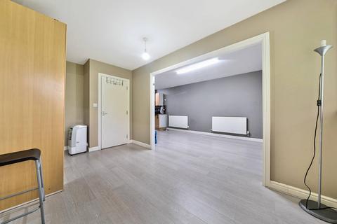 1 bedroom flat to rent, Miles Road, Mitcham, CR4