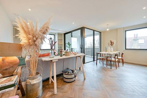 undefined, Exeter House, Ealing W5